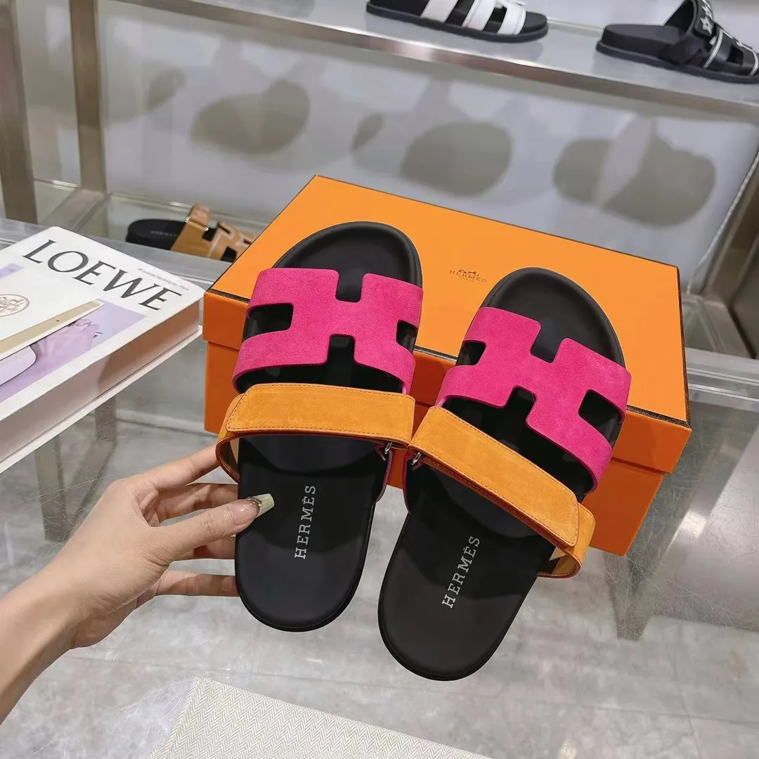 👟👟Ex-factory price 480👟👟 H Home HERMES's recently popular Erjiu shoes - classic style. [Fireworks][Fireworks][Fireworks][Fireworks][Fireworks][Fireworks] Sandals, paired with various colorful socks, are popular. ✅Upper: imported mixed sheepskin, deerskin ✅Inner: imported mixed sheepskin ✅Outsole: T👟👟Ex-factory price u non-slip and wear-resistant outsole ✅Number of codes: 35-41